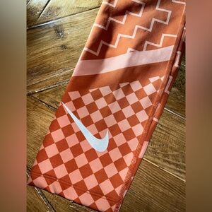 Nike Epic Lux Running Tights in orange - size medium / very nice condition